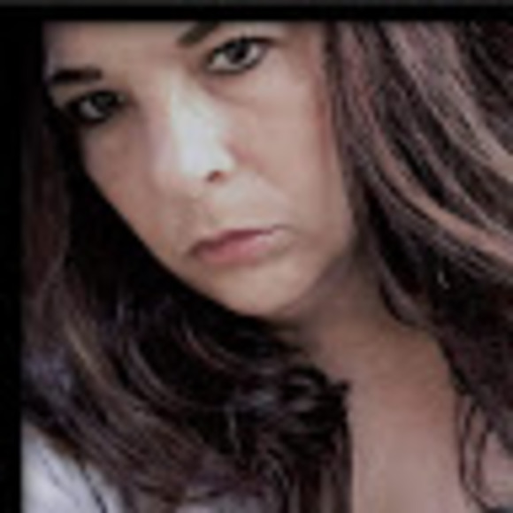 Meet your Posher, Christel - Picture 1 of 1